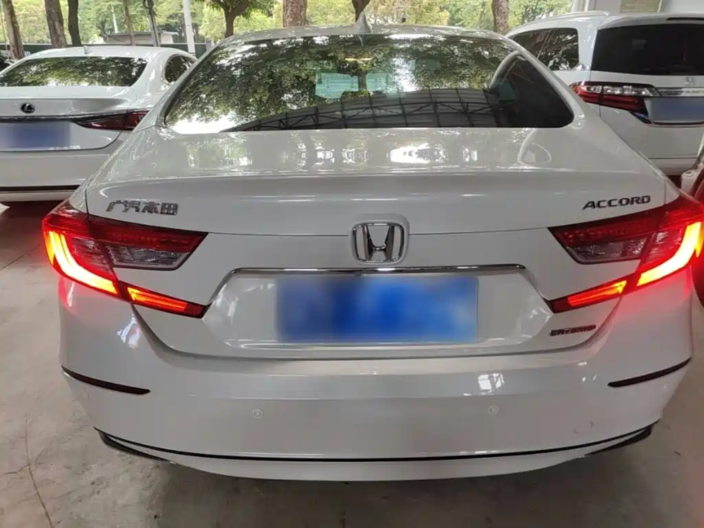 Honda Accord — миниатюра 6