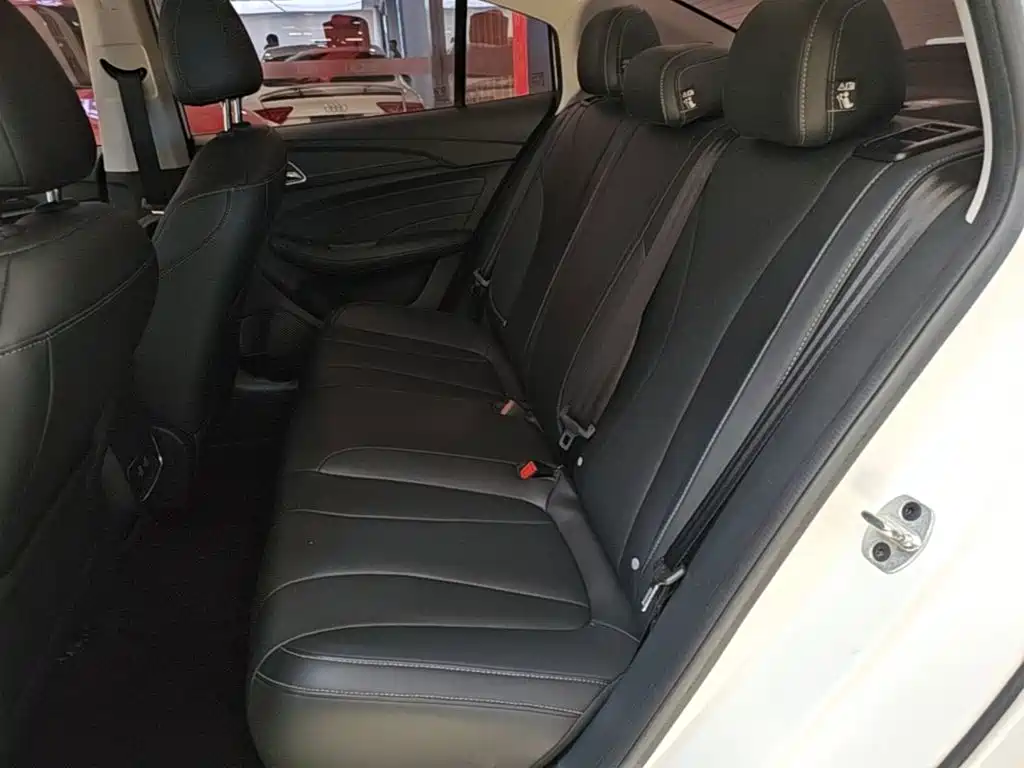 Roewe i5 — миниатюра 17