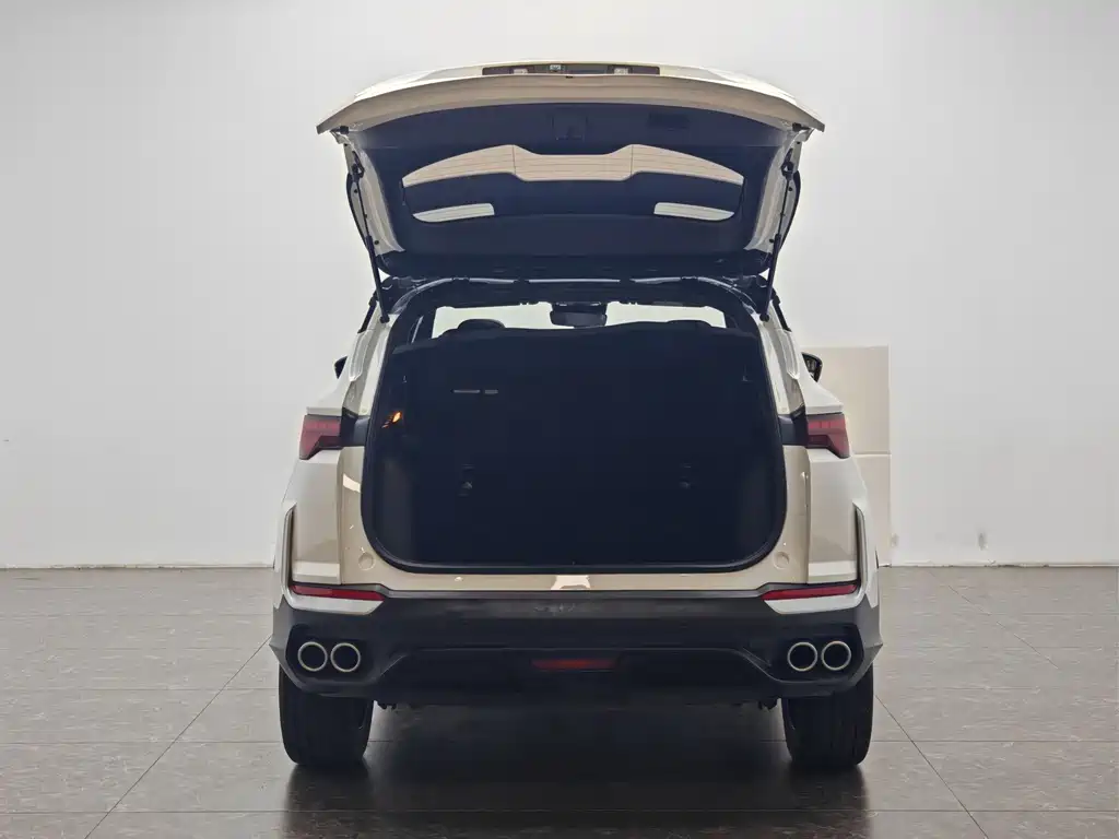 Geely Binyue — миниатюра 12