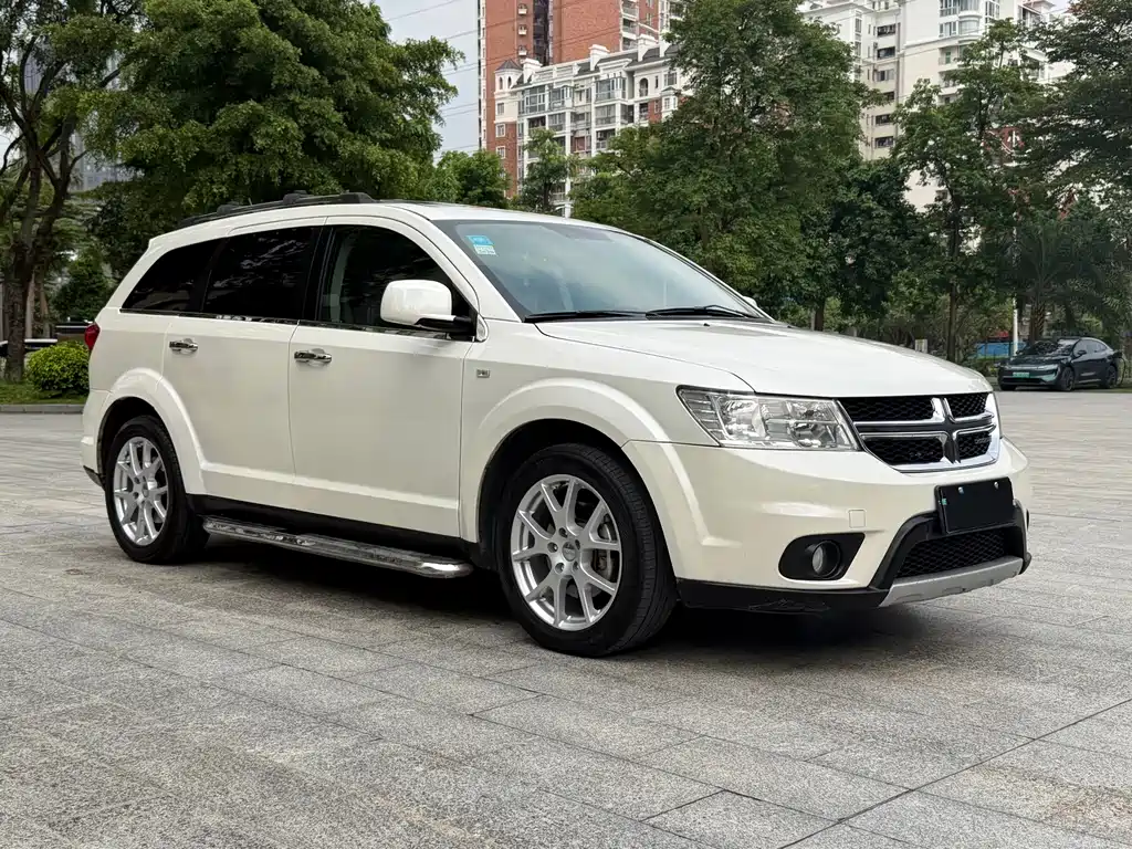 Dodge Journey — миниатюра 3