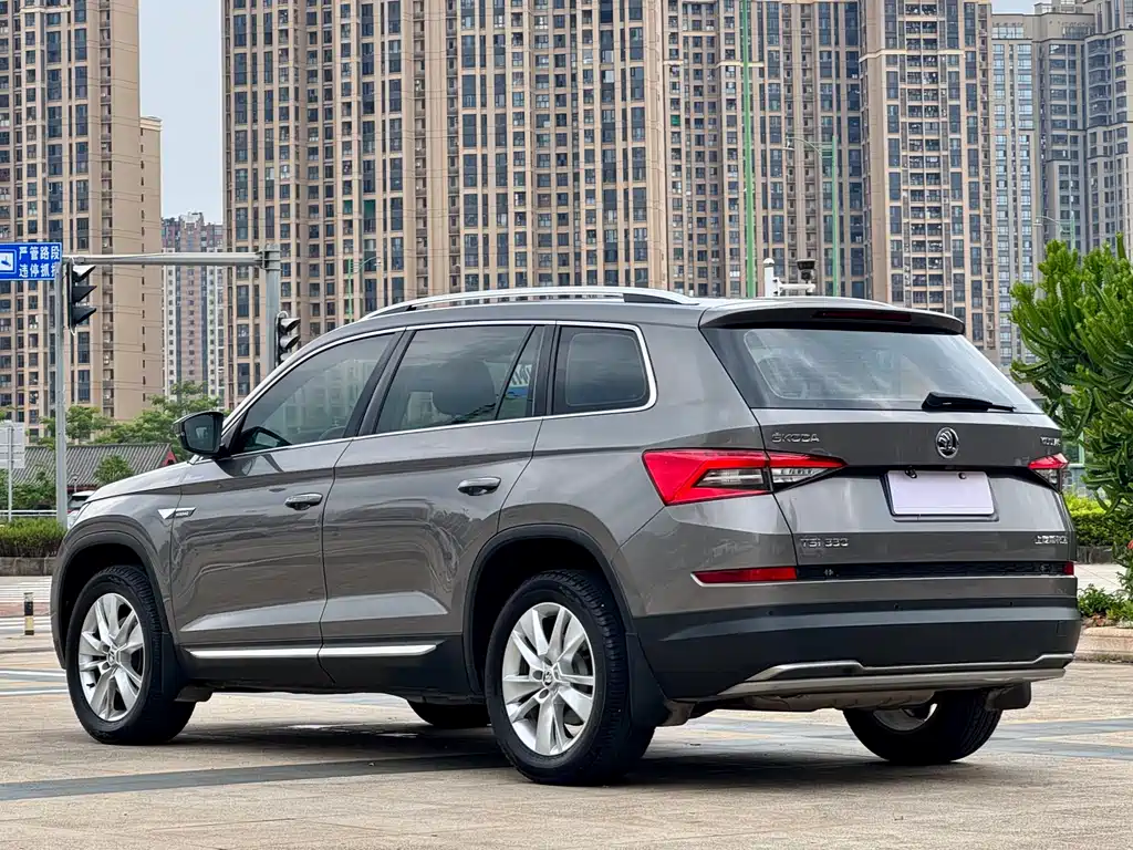 Skoda Kodiaq 2017 TSI330 7 мест Luxury
