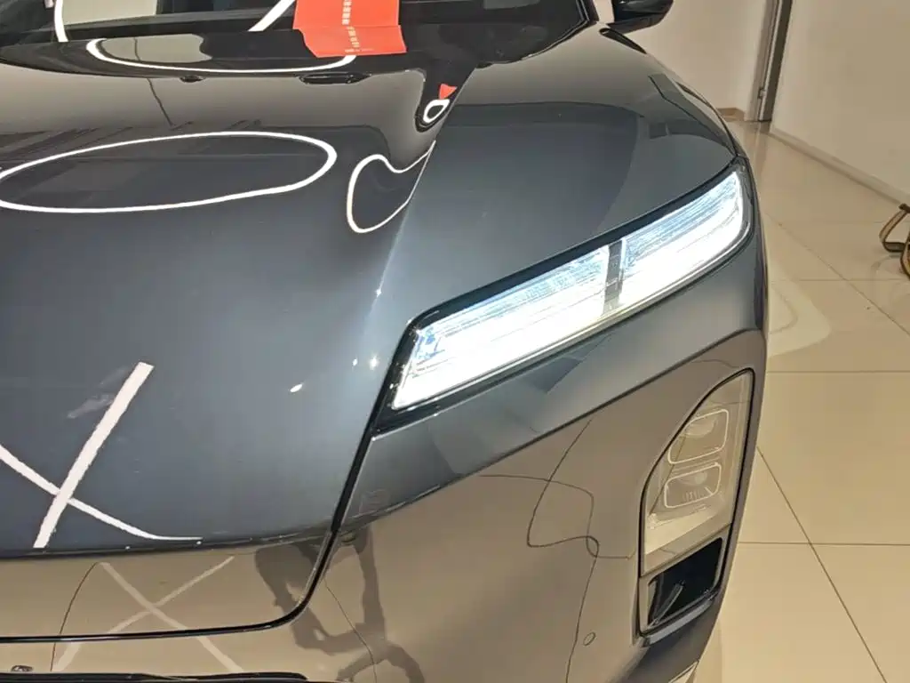 NIO ES8 — миниатюра 24