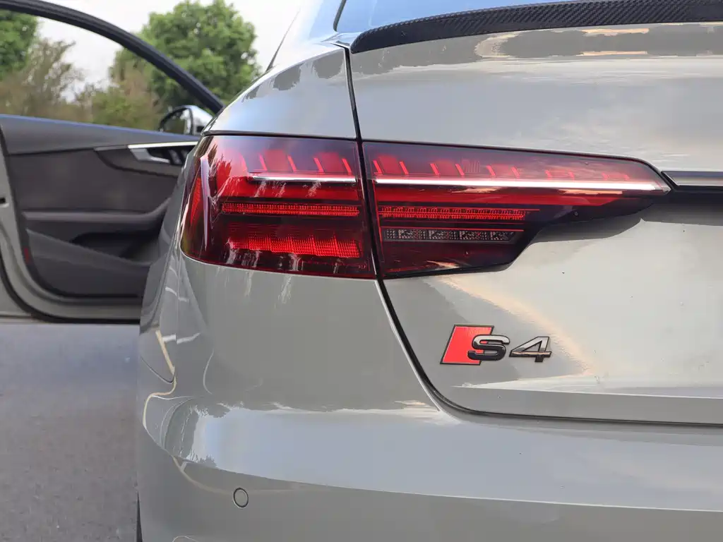 Audi S4 — миниатюра 7