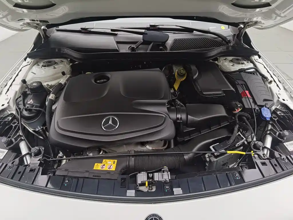 Mercedes-Benz GLA — миниатюра 6