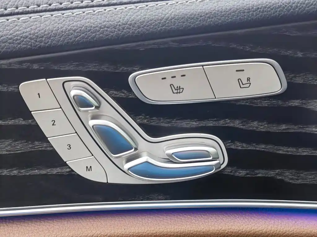 Mercedes-Benz E-Class — миниатюра 35