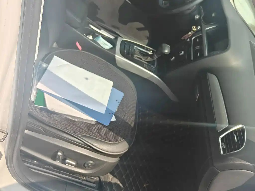 Audi A4L — миниатюра 11