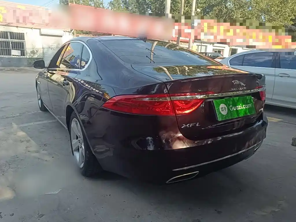 Jaguar XFL — миниатюра 5