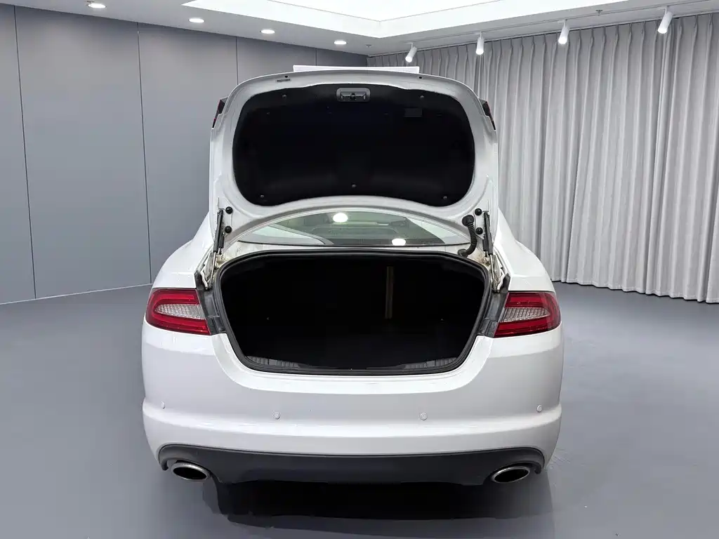 Jaguar XF — миниатюра 19