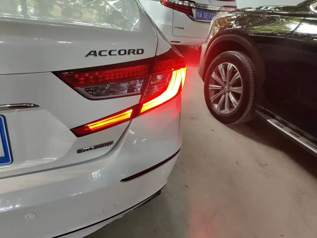 Honda Accord — миниатюра 8