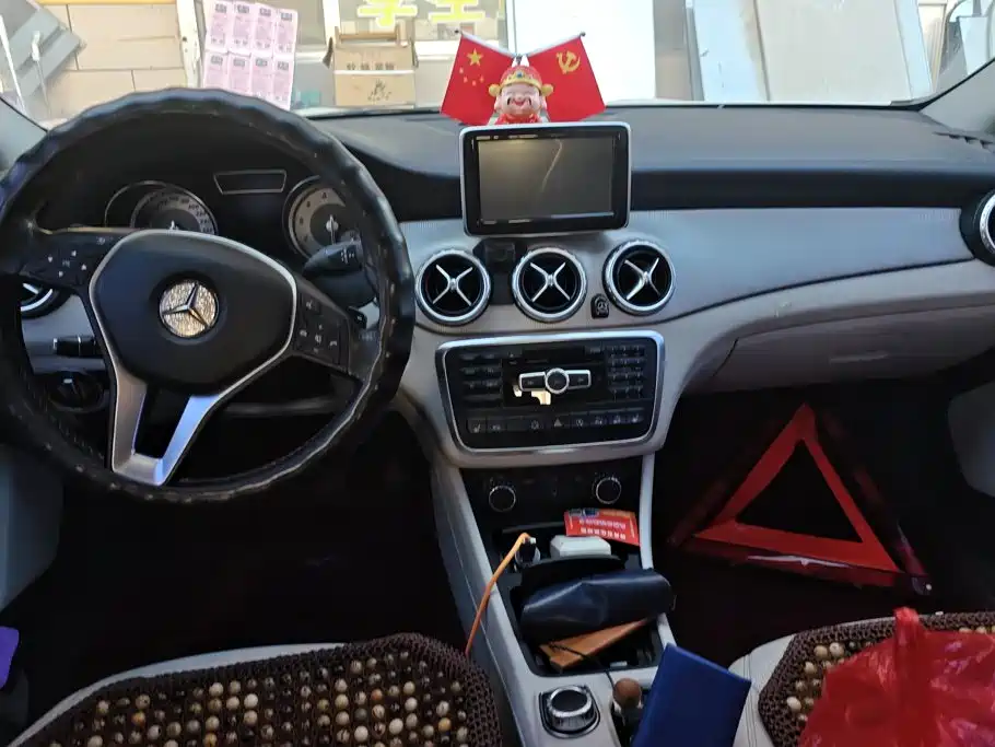 Mercedes-Benz GLA — миниатюра 12
