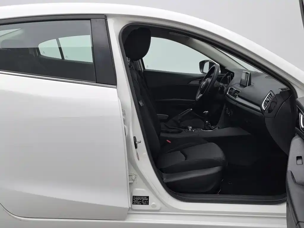 Mazda 3 Axela — миниатюра 23