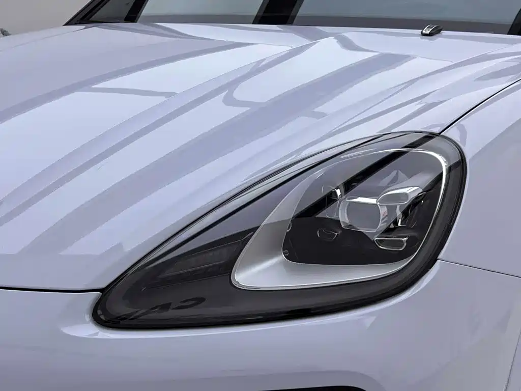 Porsche Cayenne Hybrid — миниатюра 13