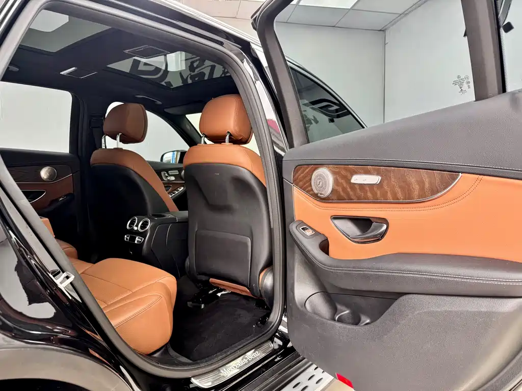 Mercedes-Benz GLC — миниатюра 11