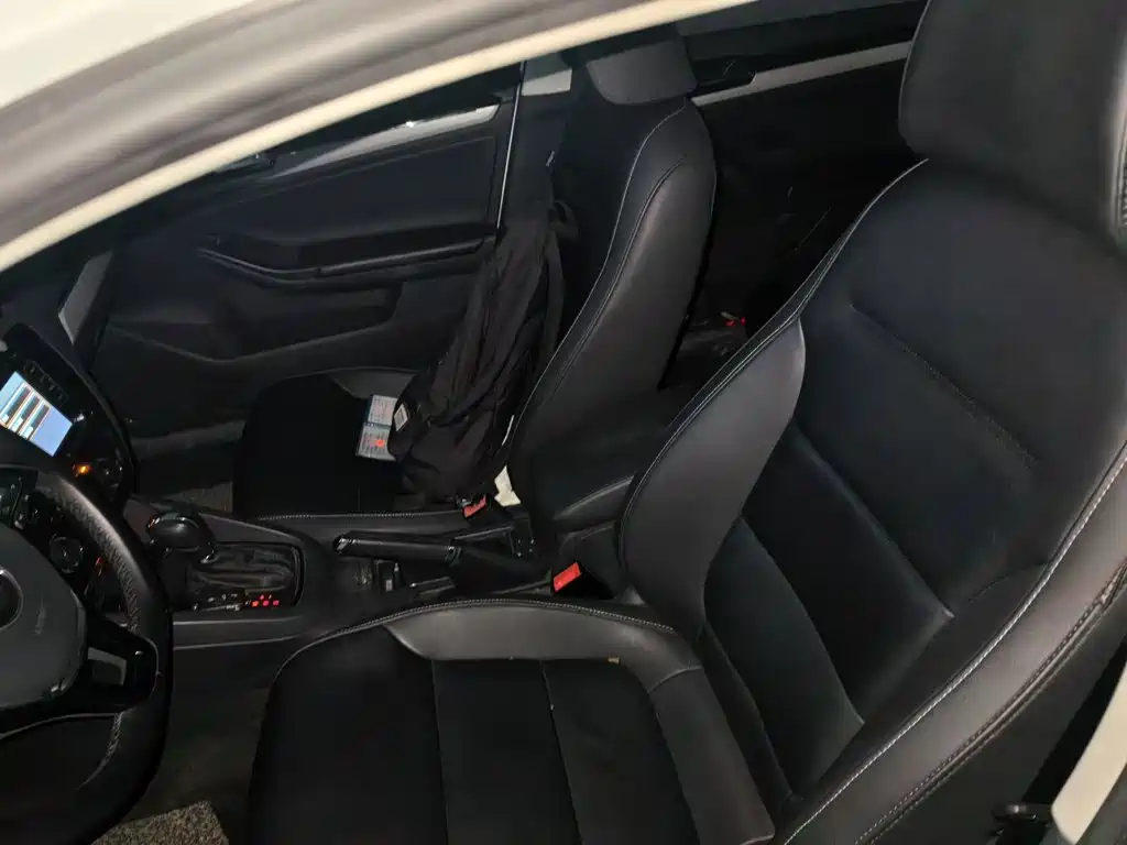 Volkswagen Sagitar — миниатюра 11