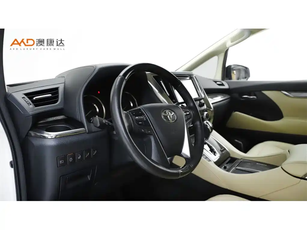 Toyota Alphard — миниатюра 6