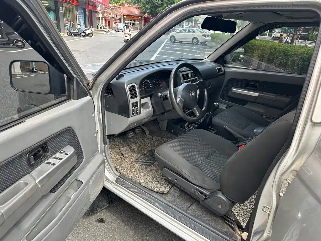Dongfeng Rich — миниатюра 6
