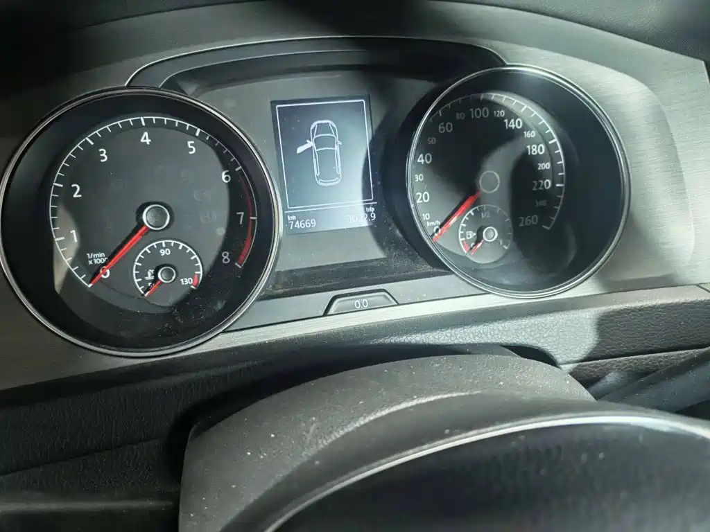Volkswagen Golf — миниатюра 9