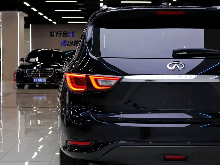Infiniti QX60 (Import) — миниатюра 8