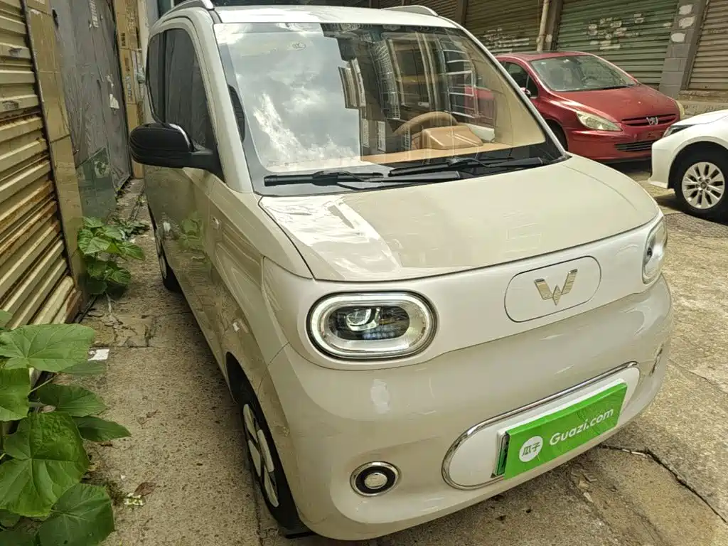 Wuling MINIEV — миниатюра 4