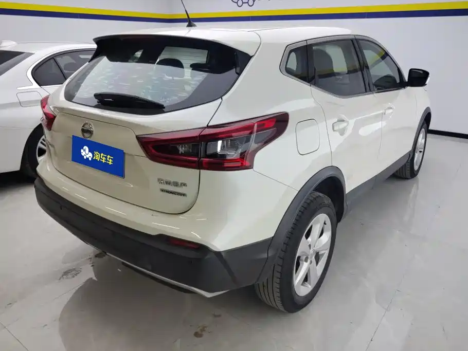Nissan Qashqai — миниатюра 3