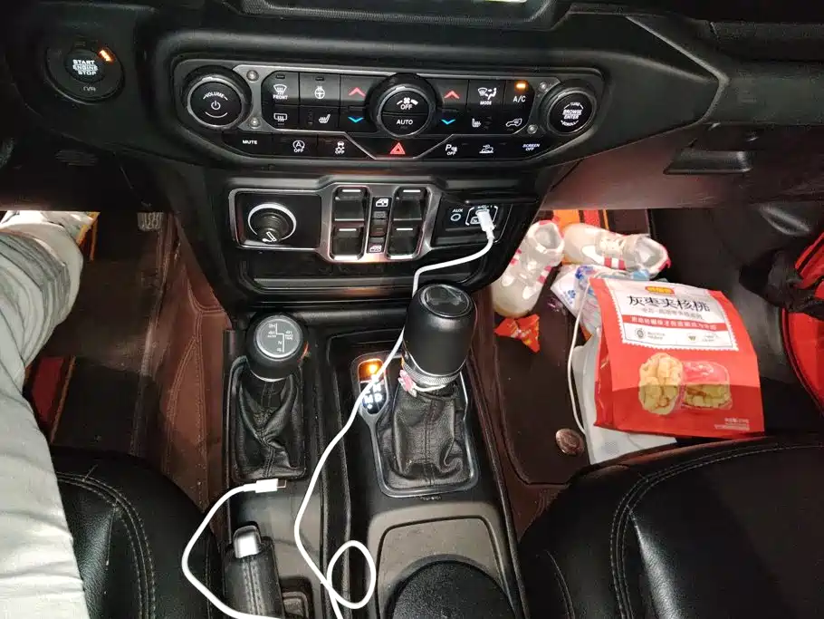 Jeep Wrangler — миниатюра 16