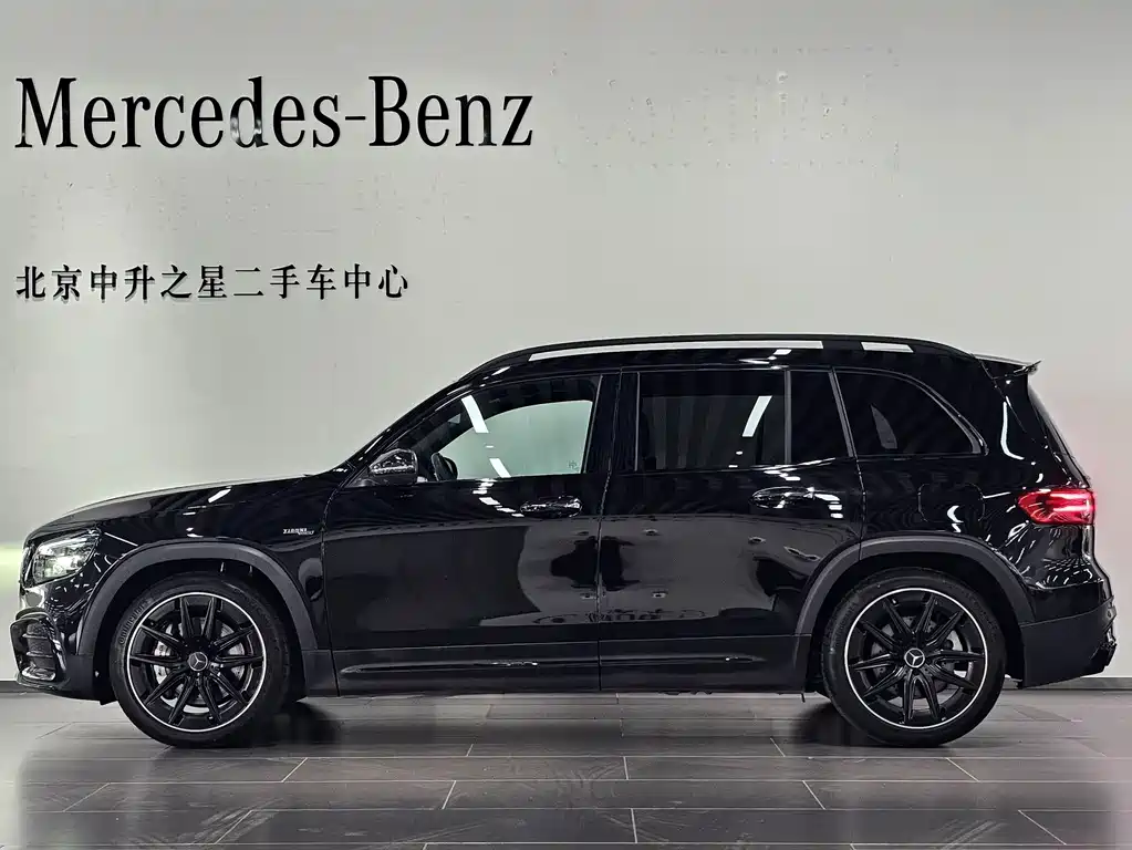 Mercedes-Benz GLB AMG — миниатюра 2