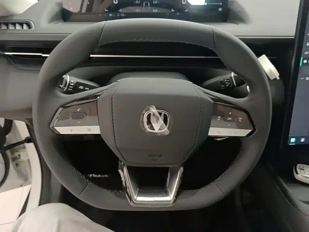 Changan Побег PHEV — миниатюра 11