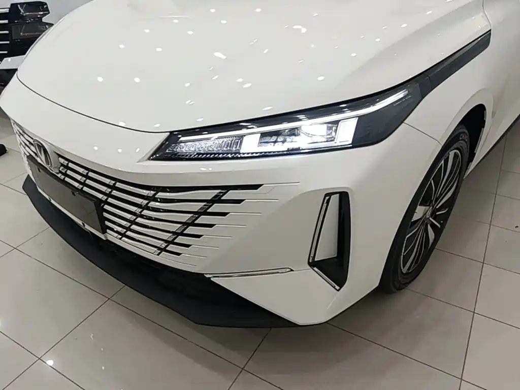 Changan Побег PHEV — миниатюра 24