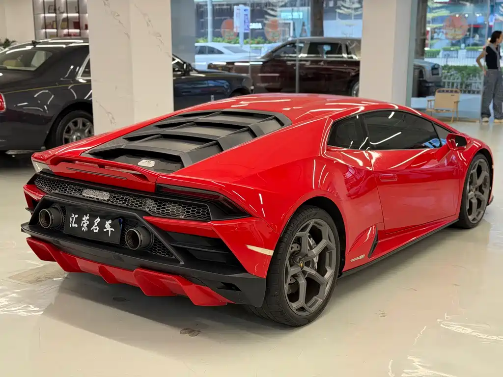 LAMBORGHINI HURACÁN