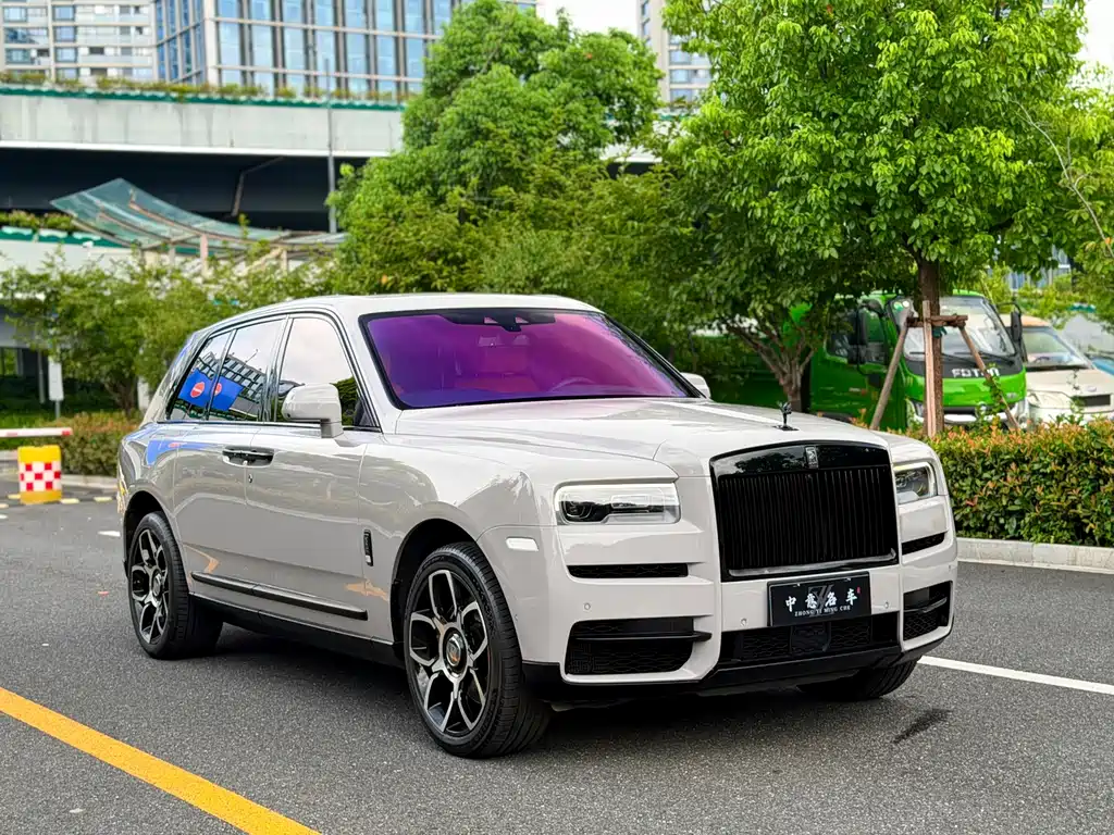 Rolls-Royce Cullinan — миниатюра 3