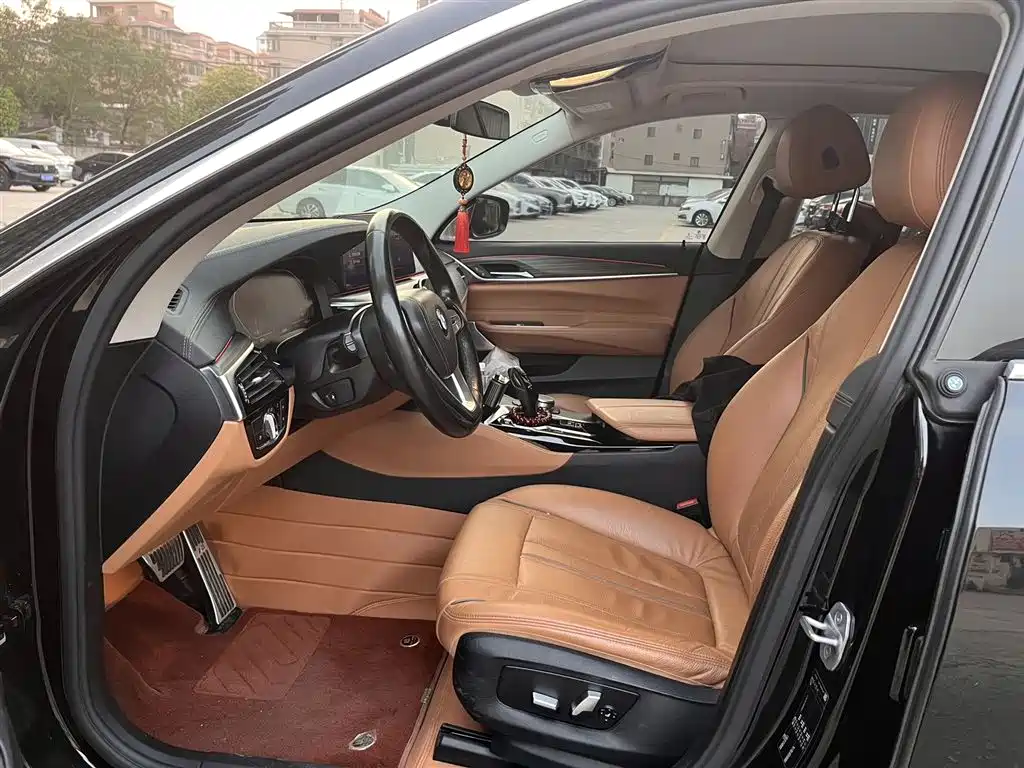 BMW 6 GT 2021 630i Luxury