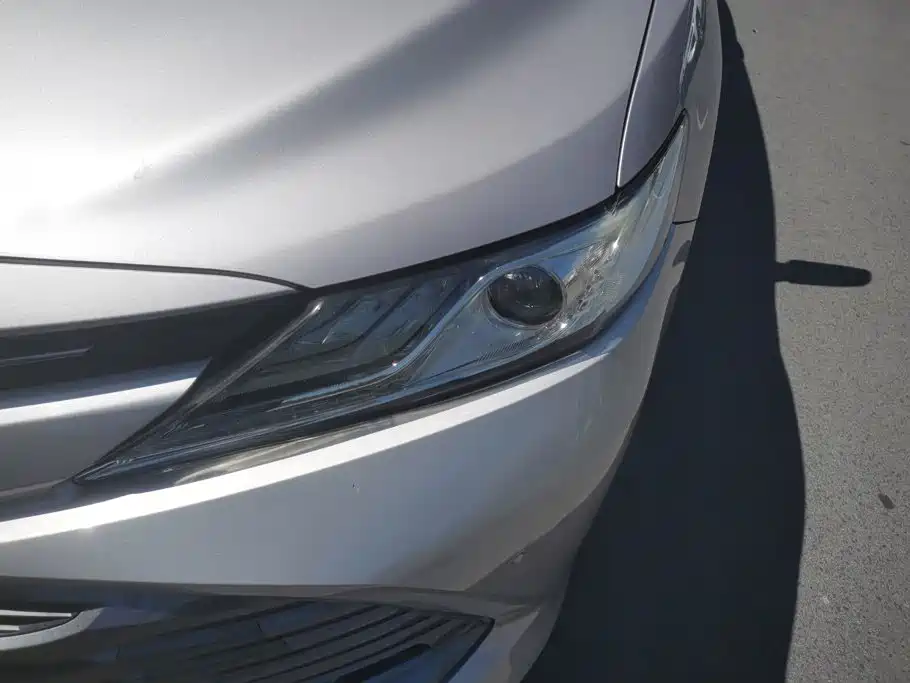 Toyota Camry — миниатюра 5