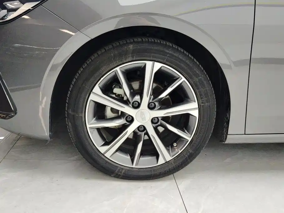 Geely Emgrand — миниатюра 6