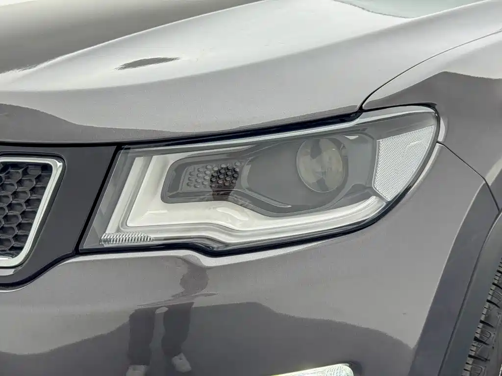 Jeep Compass — миниатюра 25