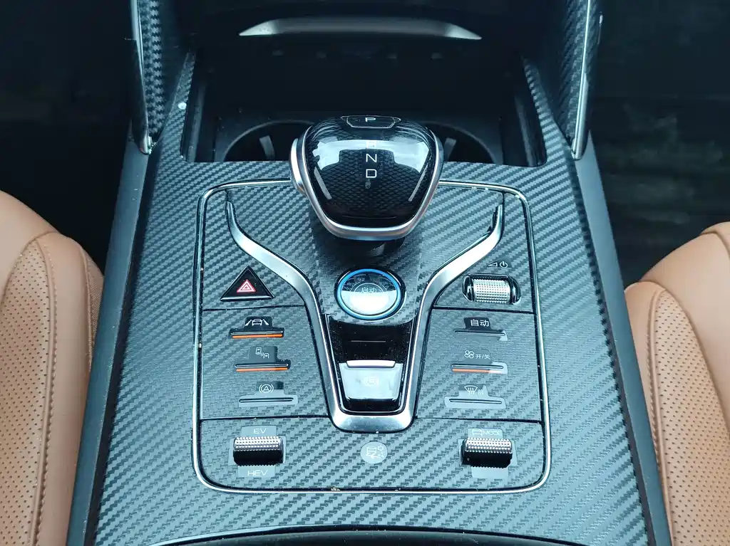 BYD Tang New Energy — миниатюра 12