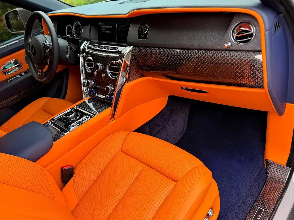 Rolls-Royce Cullinan — миниатюра 18