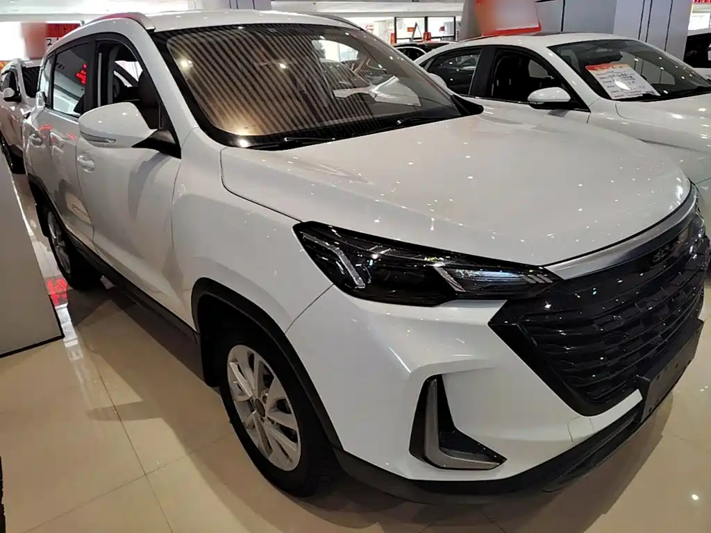 BAIC X3 — миниатюра 4