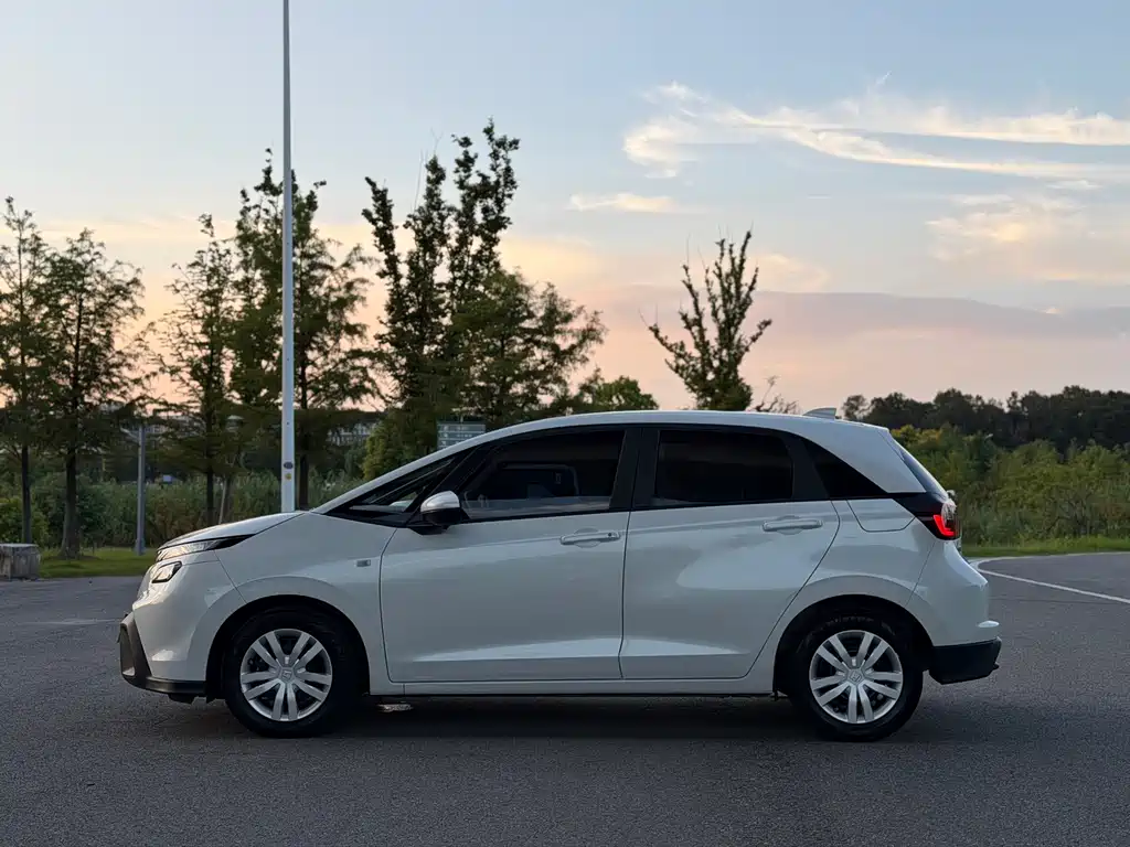 Honda Fit — миниатюра 4