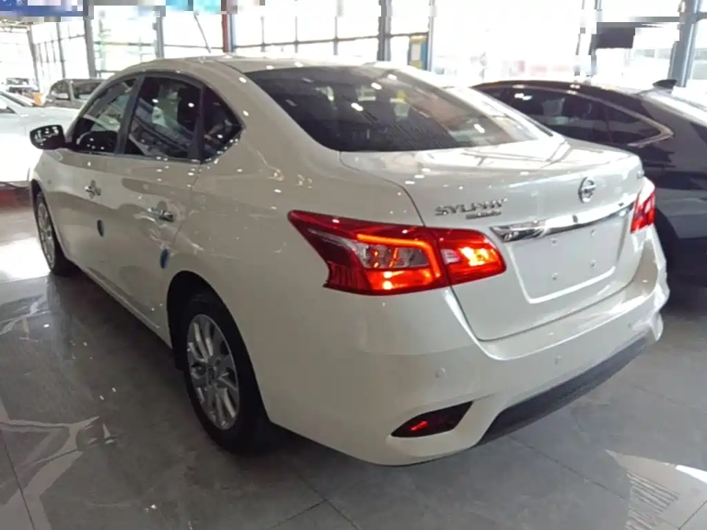 Nissan Sylphy — миниатюра 5