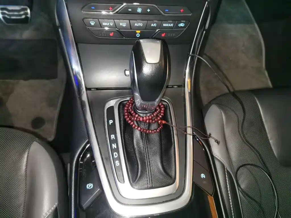 Ford Edge — миниатюра 7