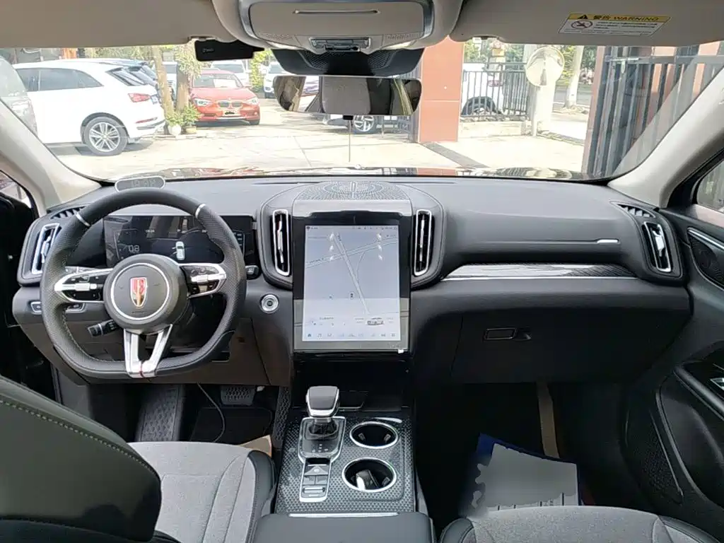 Hongqi Hongqi HS3 — миниатюра 10