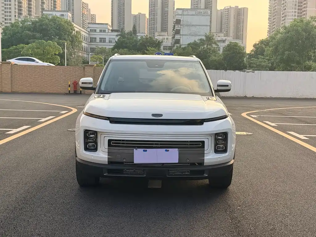 Geely Icon 2020 1.5TD i7 BSG