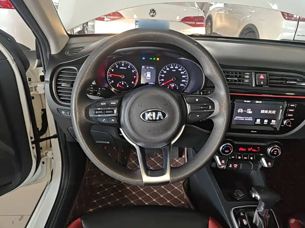 Kia KX Cross — миниатюра 11