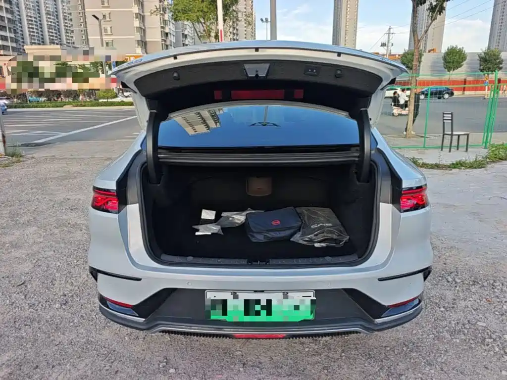 BYD Han — миниатюра 19