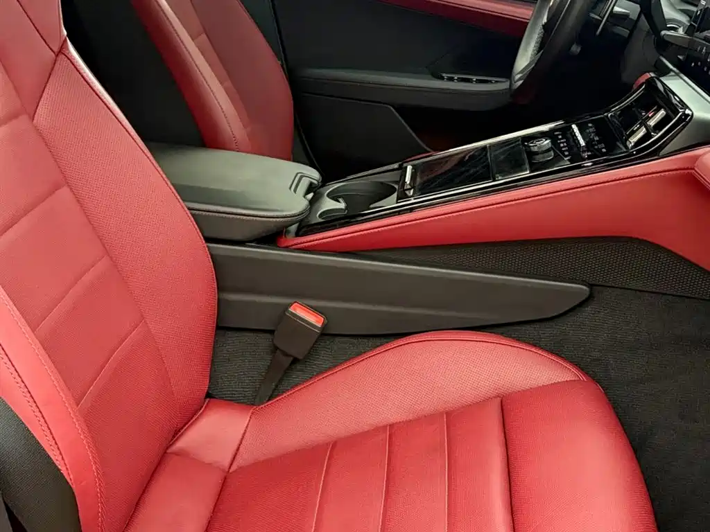 Porsche Panamera — миниатюра 7