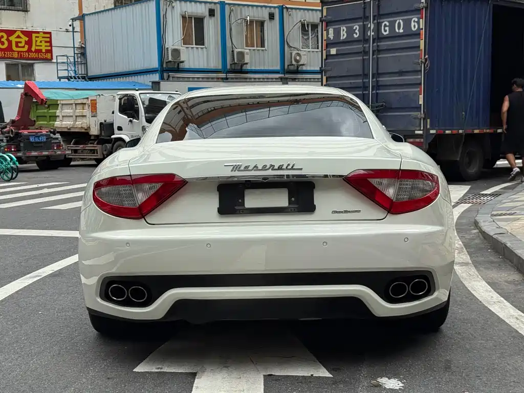 MASERATI GRANTURISMO