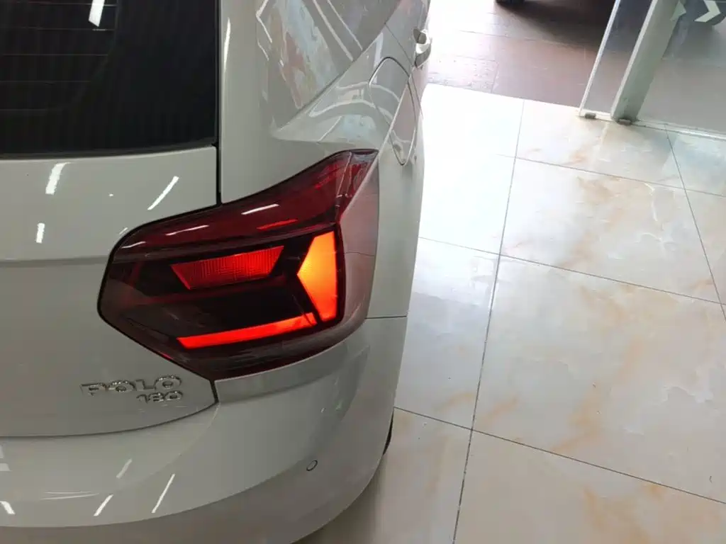 Volkswagen Polo — миниатюра 8
