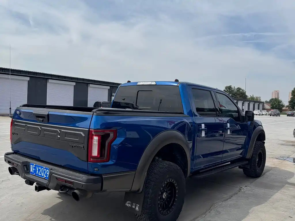 Ford F-150 Raptor — миниатюра 9