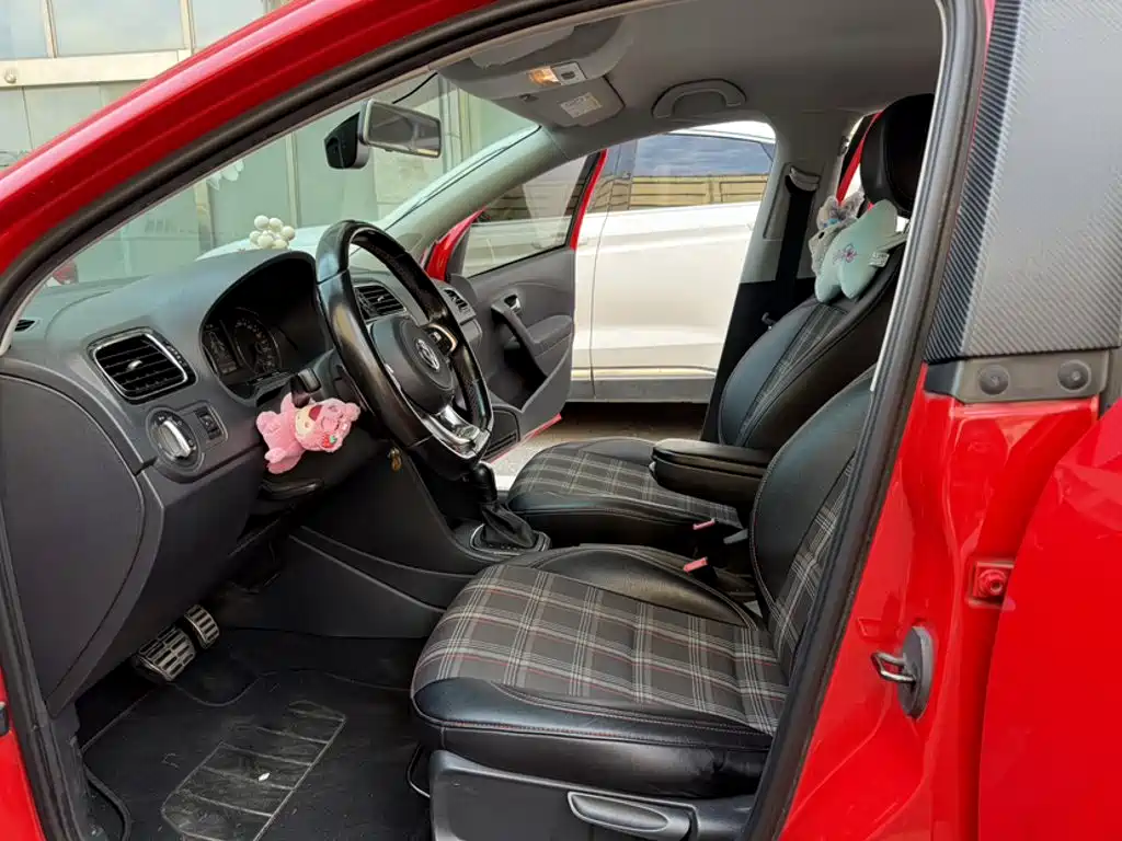Volkswagen Polo — миниатюра 12
