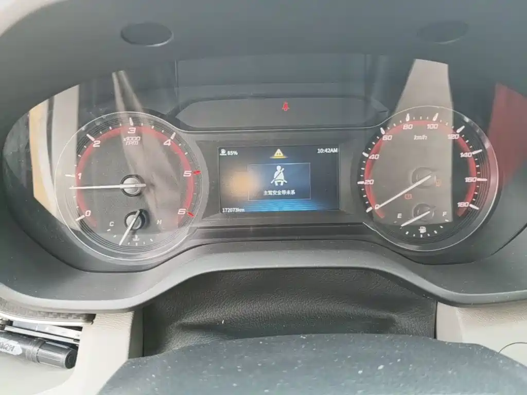 Maxus V90 — миниатюра 18